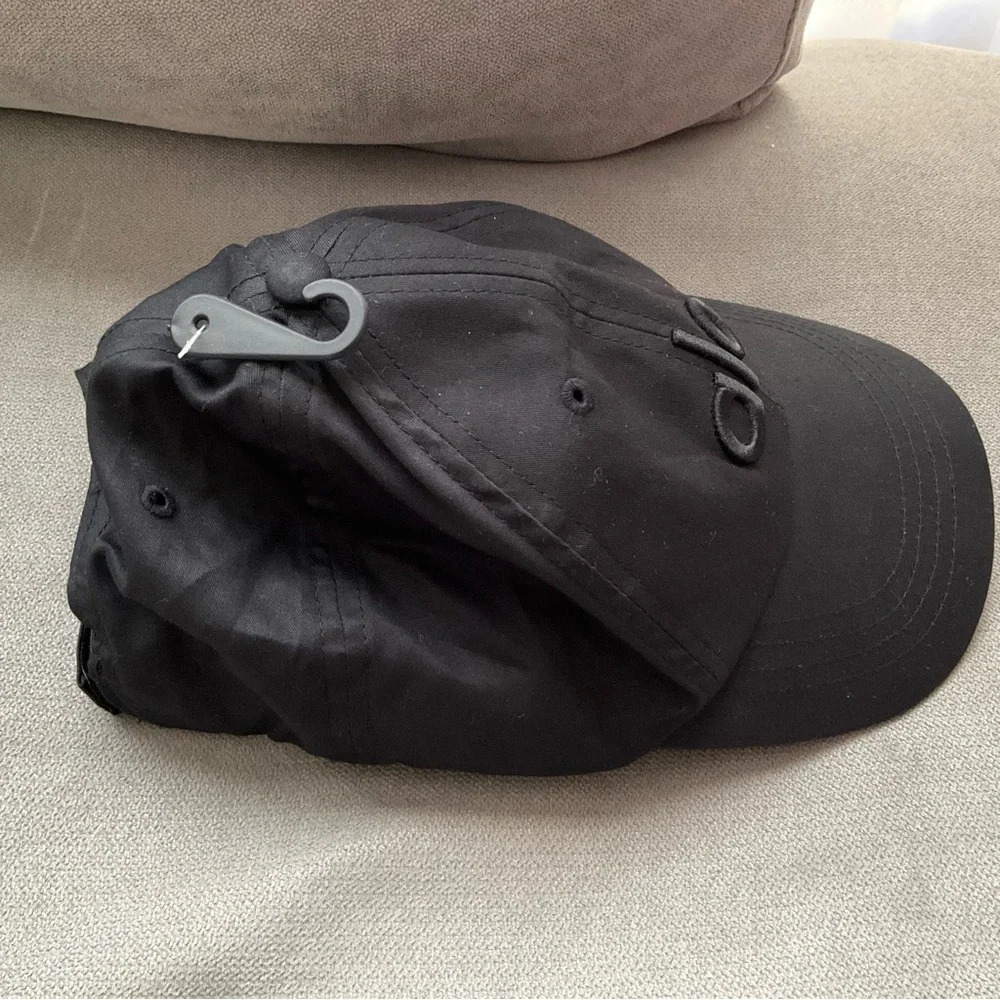 Alo Yoga Off-Duty Cap Black/Black